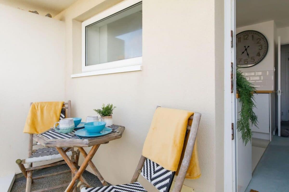 Two Bed Seafront Escape In East Wittering Exterior foto