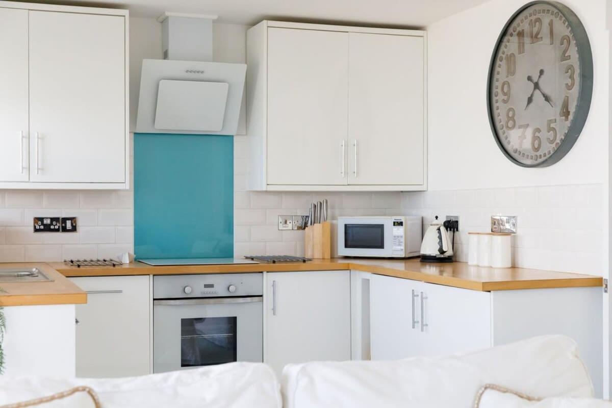Two Bed Seafront Escape In East Wittering Exterior foto