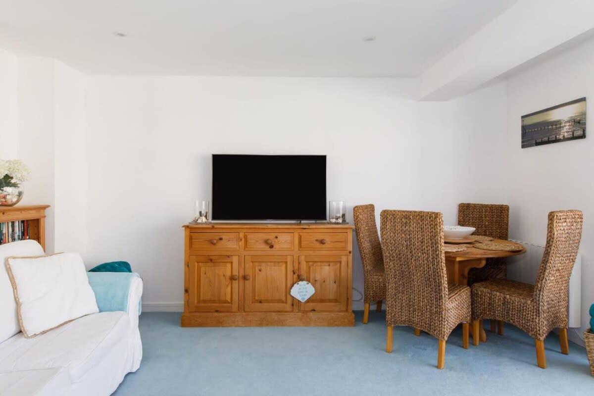 Two Bed Seafront Escape In East Wittering Exterior foto