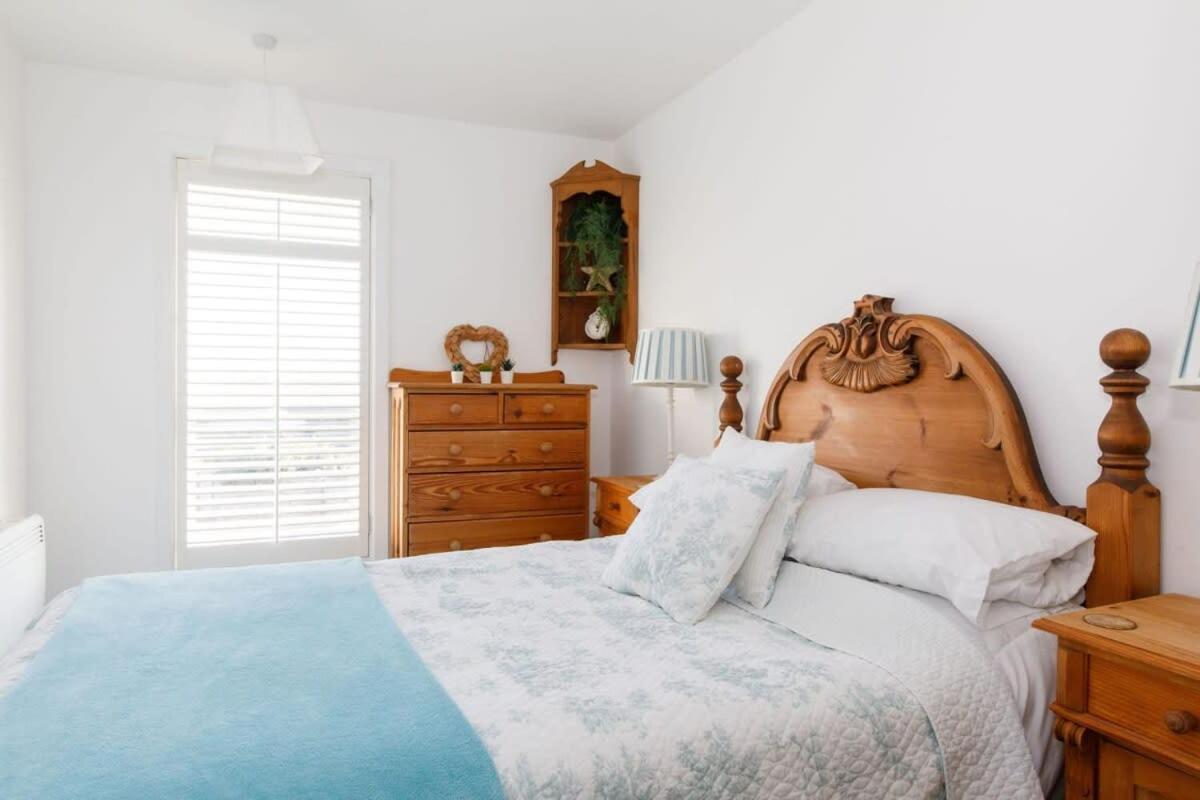Two Bed Seafront Escape In East Wittering Exterior foto