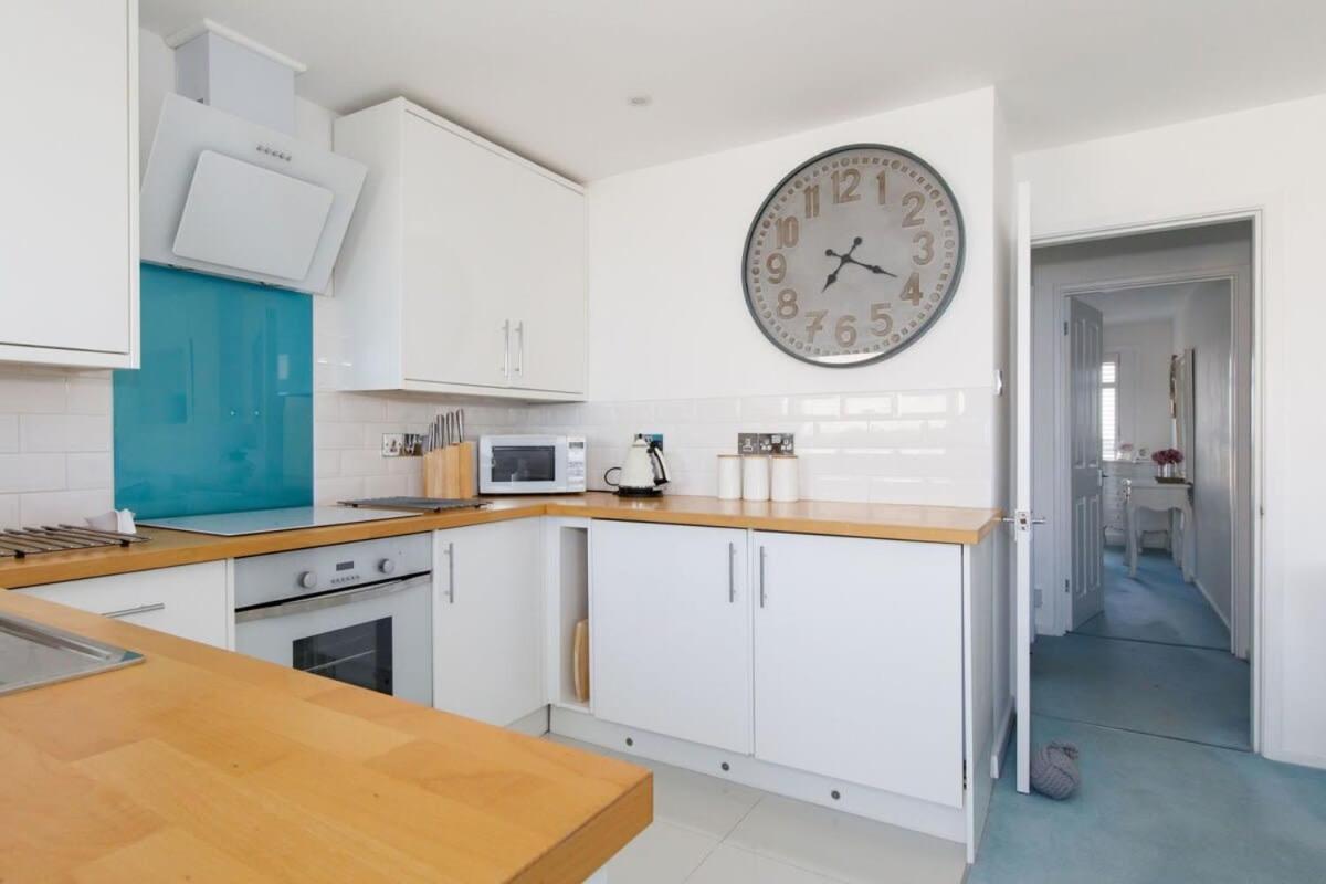 Two Bed Seafront Escape In East Wittering Exterior foto