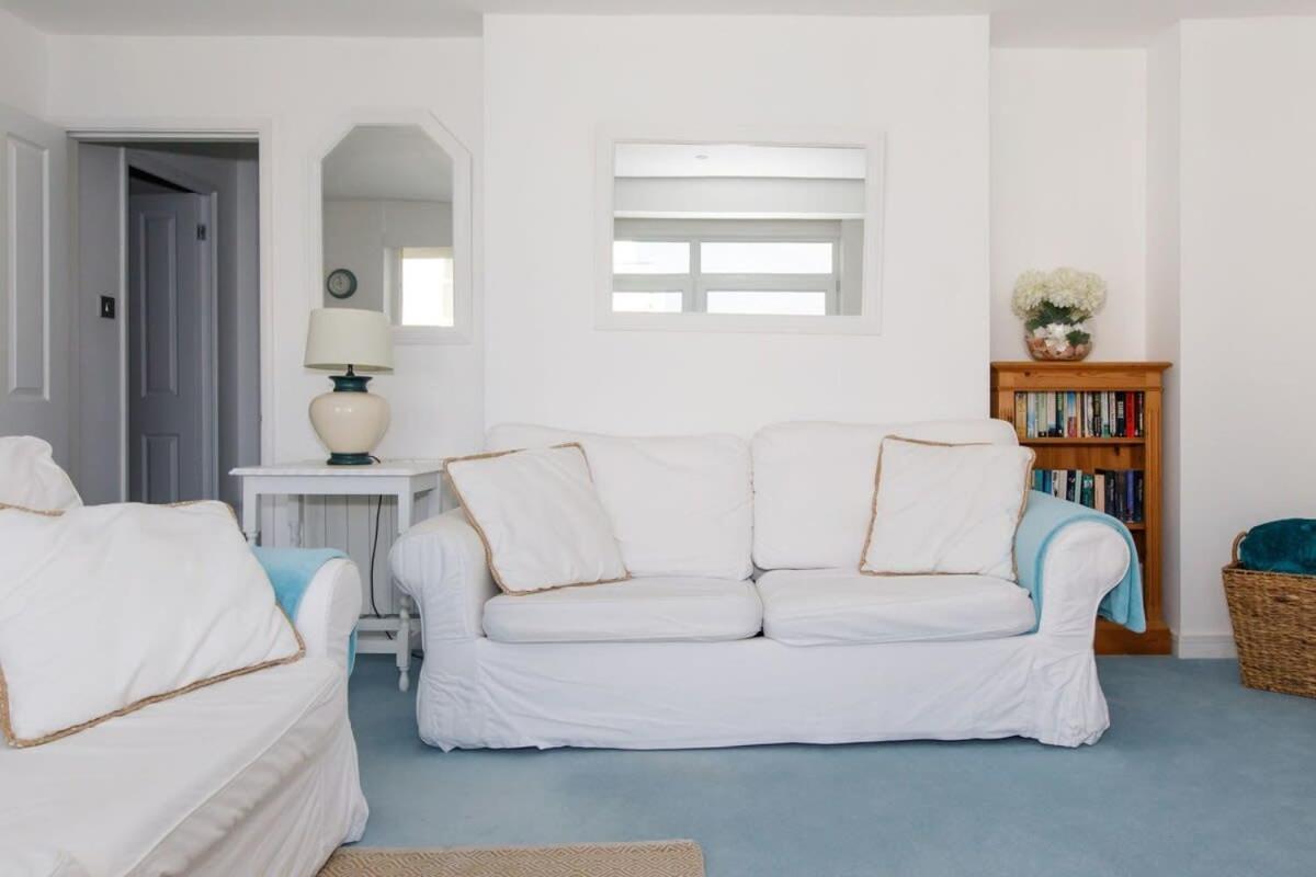 Two Bed Seafront Escape In East Wittering Exterior foto